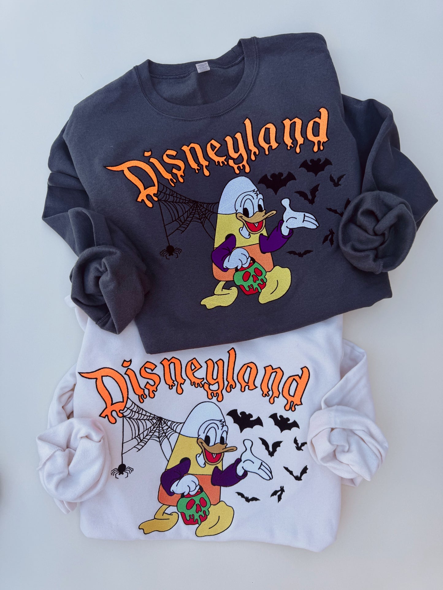 Candy Corn Duck embroidered crewneck PRE-ORDER(MID/LATE AUG)