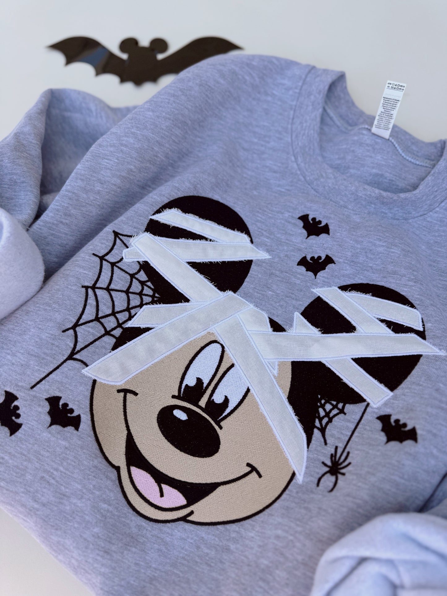 Mummy Mouse embroidered crewneck PRE-ORDER (LATE SEPT/EARLY OCT)