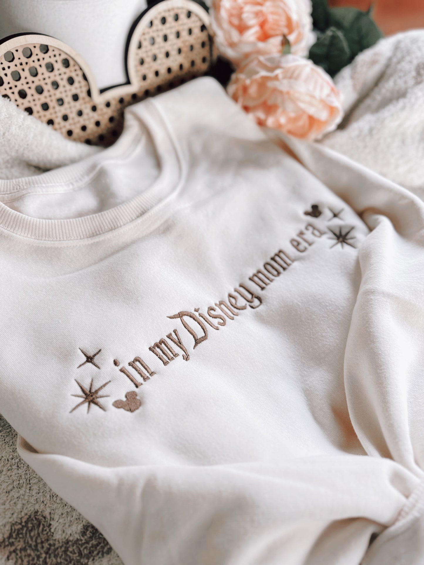 Eras in the park crewneck PRE ORDER(MID/LATE JULY)