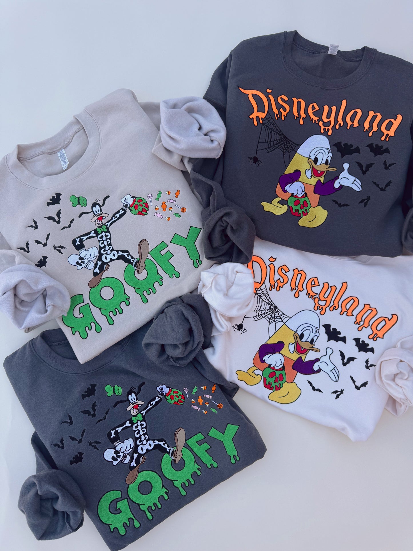 Candy Corn Duck embroidered crewneck PRE-ORDER(MID/LATE AUG)